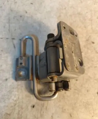 Audi A8 S8 D3 4E Front door lower hinge 