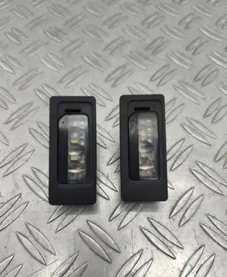 Volkswagen Touran III Number plate light 3AF943021A