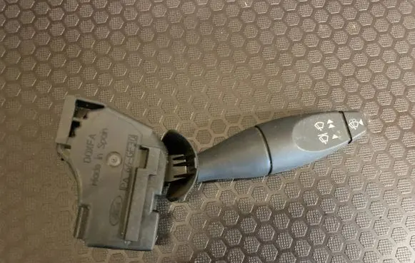 Ford Mondeo Mk III Wiper control stalk D0XFA PA66GF30
