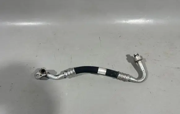 Porsche Macan (95B) Air conditioning (A/C) pipe/hose 95B260701E
