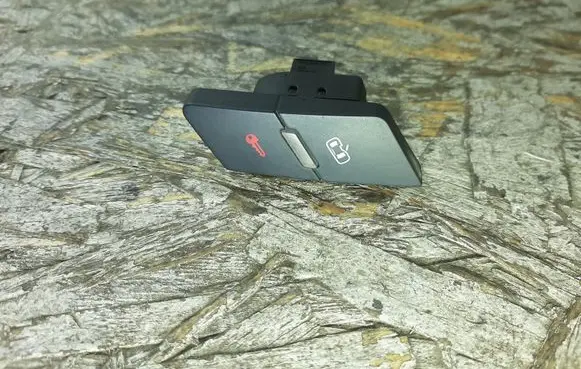 Audi A6 S6 C6 4F Central locking switch button 4F1962107