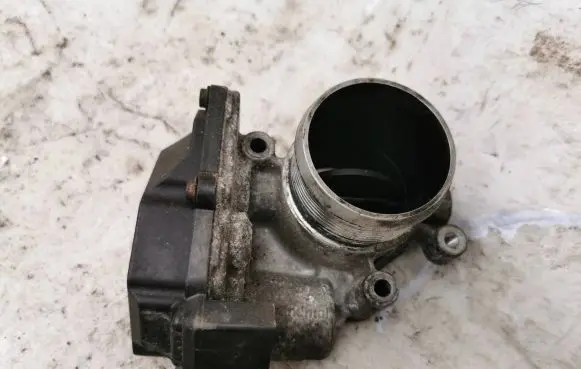 Volkswagen Sharan Throttle valve 03L128063R 2608110716 A2C31762900