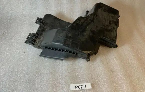 Audi A6 S6 C6 4F Fuse box cover 4F2937576