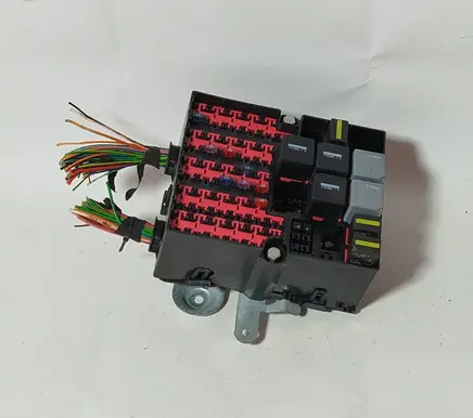 Ford Fusion Fuse module 2N1T-14401
