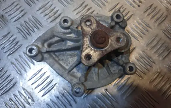 Mini One - Cooper Coupe R56 Water pump 7648827