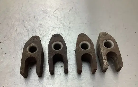 Toyota Yaris Fuel Injector clamp holder 