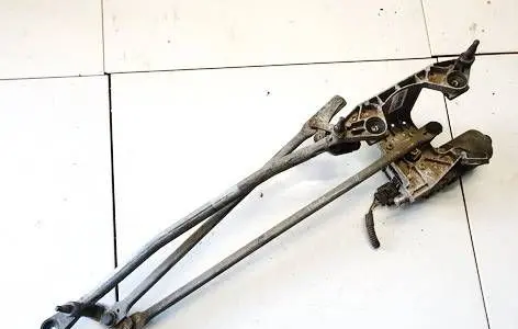Ford C-MAX I Front wiper linkage and motor 
