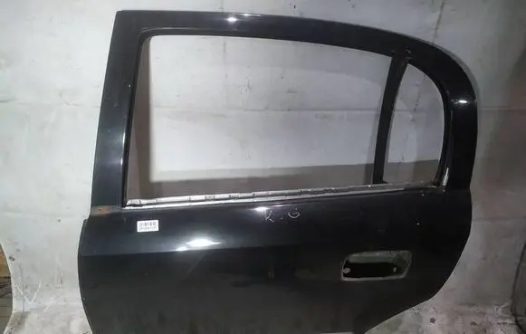 Opel Astra G Rear door juodos