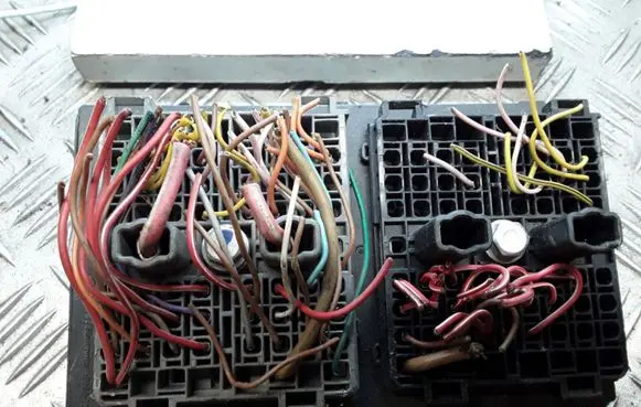 Opel Antara Fuse module NOCODE