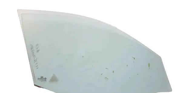 KIA Sorento Front door window glass four-door 824112P000 43R000383