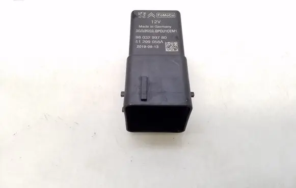 Peugeot Expert Glow plug pre-heat relay 9803299780 51299058A