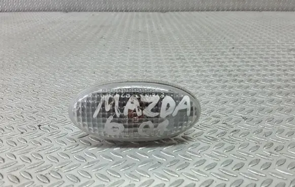Mazda 6 Front fender indicator light