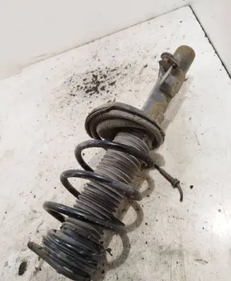 Ford Focus Front shock absorber with coil spring BV6118K001ABC 082022156 5623101