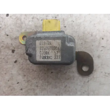 Mazda 323 F Airbag deployment crash/impact sensor B25D57KC0A 0J09AA577