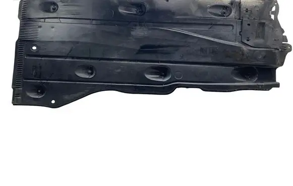 Volkswagen Golf VII Side bottom protection 5Q0825202L