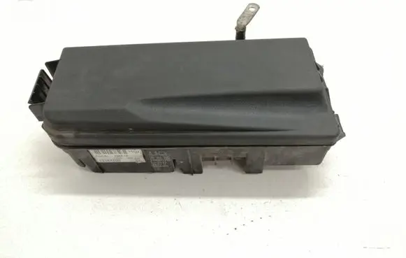 Opel Signum Fuse module 13144709