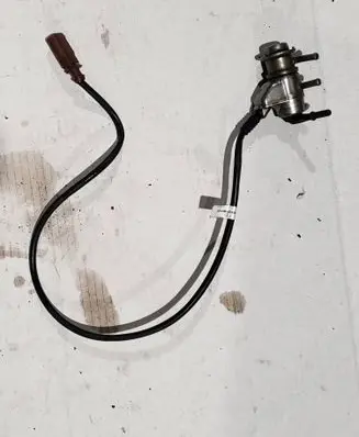 Audi Q5 SQ5 AdBlue injector 04L131113S 0444025048