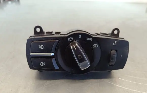 BMW 5 F10 F11 Light switch 9192744 3392020104