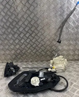 Audi Q7 4M Rear door lock 4M0839015J 4M0839003A