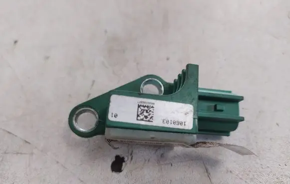 Volkswagen PASSAT B6 Airbag deployment crash/impact sensor 3C0909606
