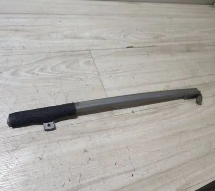 Suzuki Vitara (LY) Rear door windshield rail 