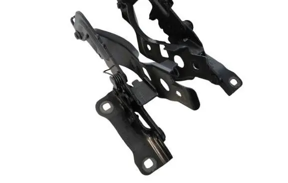 Mercedes-Benz GLA H247 Engine bonnet/hood hinges A2478806901 A2478807001