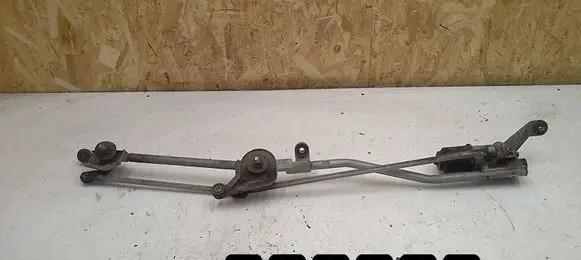 Nissan Note (E11) Front wiper linkage and motor