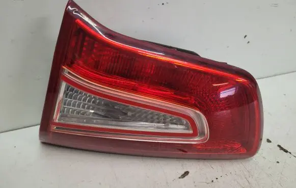 KIA Sportage Tailgate rear/tail lights