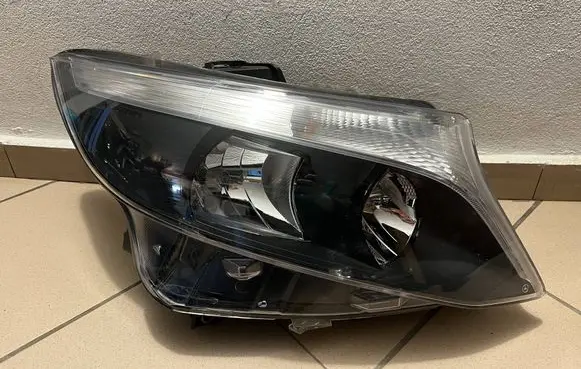 Mercedes-Benz Vito Viano W447 Headlight/headlamp A4479067800
