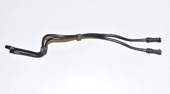 BMW i3 Engine coolant pipe/hose 8487017 8487016