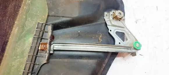 Audi 80 90 S2 B4 Sliding door window regulator with motor 893839400