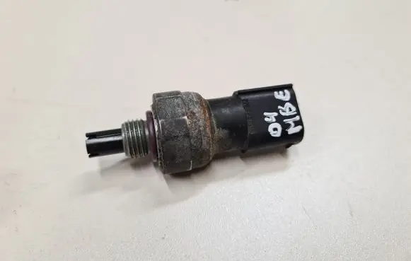 Air conditioning (A/C) pressure sensor