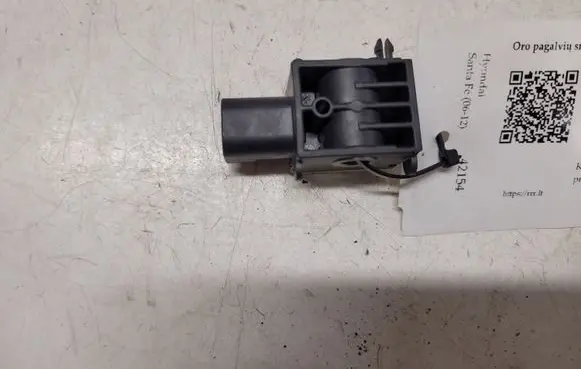 Hyundai Santa Fe Airbag deployment crash/impact sensor 959202B000 SA320080000 25060103