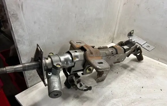 Nissan Almera Tino Steering wheel axle B09F4