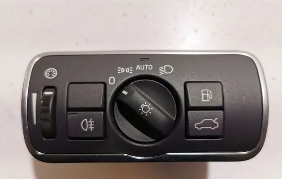 Volvo V60 Light switch 30739448