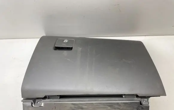 Opel Vectra C Glove box 9181311 230635620