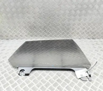 Aston Martin DBX Rear door window glass MY83F25828BA 43R001658