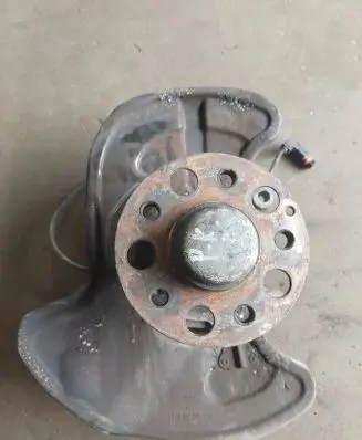 Mercedes-Benz C W204 Front wheel hub spindle knuckle