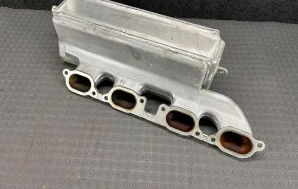 Jaguar XF X250 Intake manifold 2W939424BH