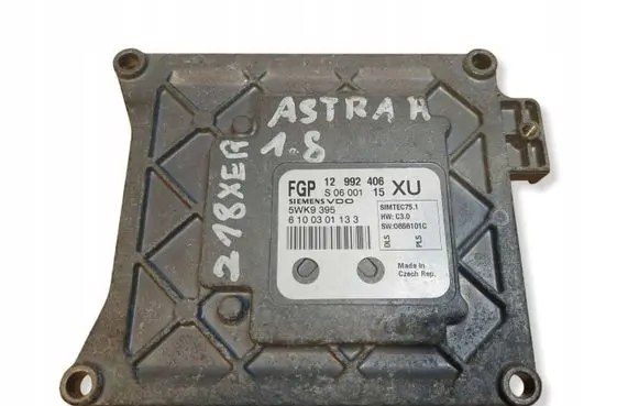 Opel Zafira B Engine control unit/module ECU 12992406 SIMTEC751 5WK9395