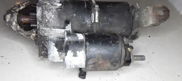 Audi A4 S4 B5 8D Starter motor 0001107017 053911023A