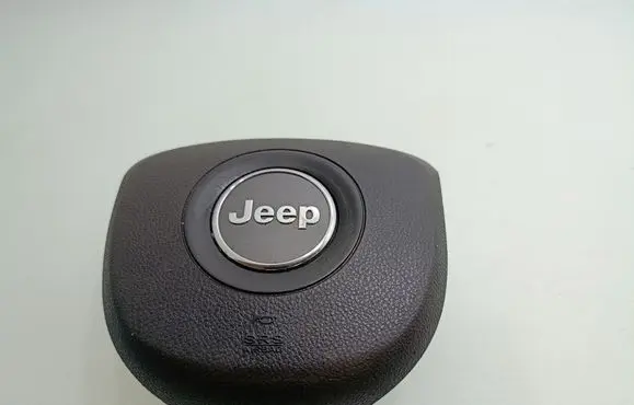 Steering wheel airbag