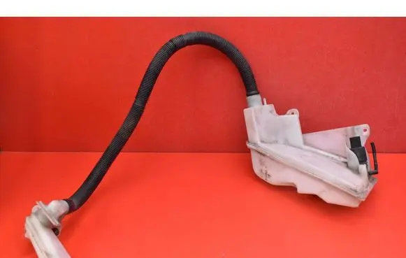 Windshield washer fluid reservoir/tank
