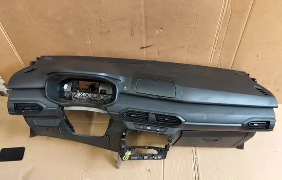 Dacia Sandero III Dashboard KOKPIT