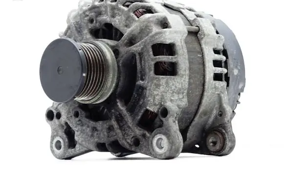 Audi A4 S4 B8 8K Generator/alternator 04L903017