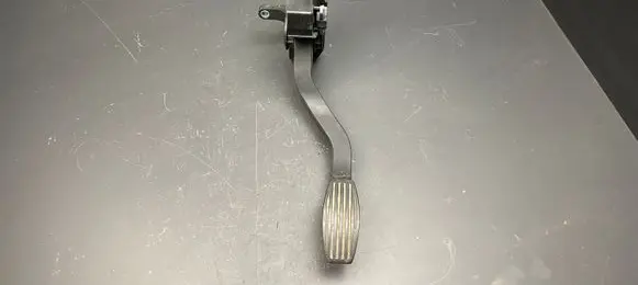 Iveco Daily 35.8 - 9 Accelerator throttle pedal 0281002632 504061734