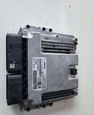 Peugeot 3008 II Engine control unit/module 9851153380