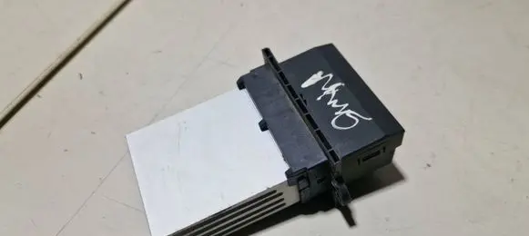 Peugeot 1007 Heater blower motor/fan resistor