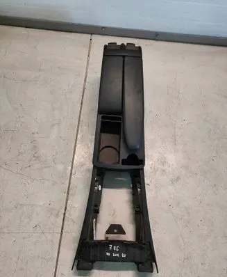 Mercedes-Benz C W204 Center console 