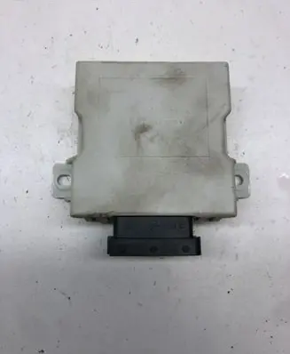 Toyota Avensis T250 Window wiper relay 150696